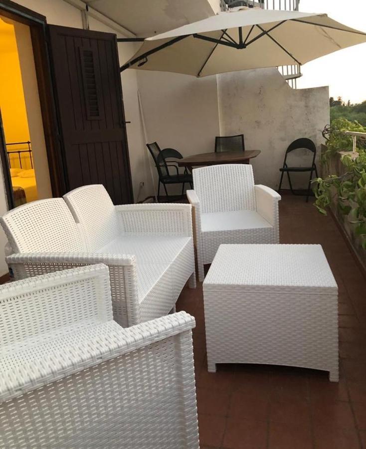 Amy Villa Agnone Bagni Exterior foto
